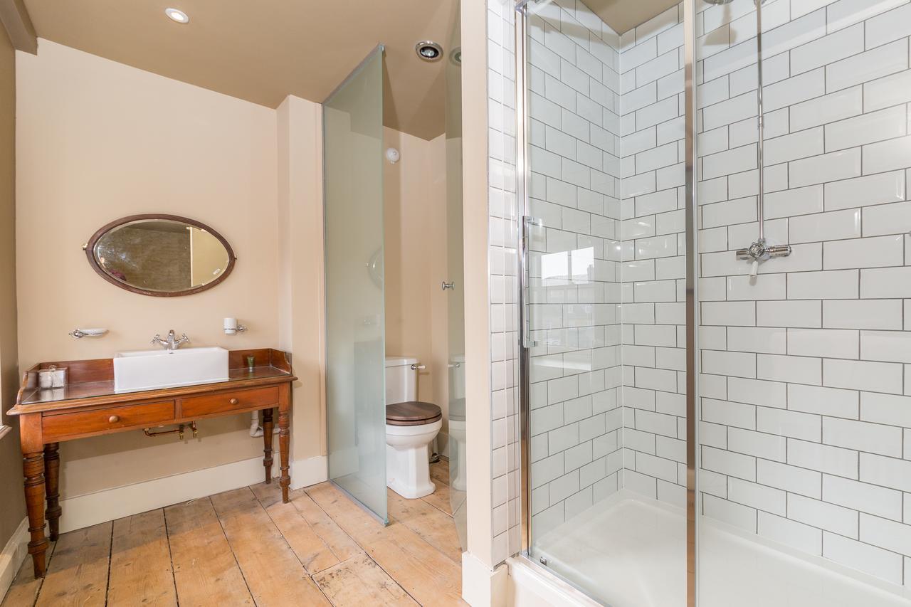 The Bull Hotel Olney 외부 사진