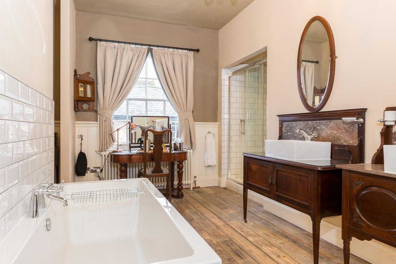 The Bull Hotel Olney 외부 사진